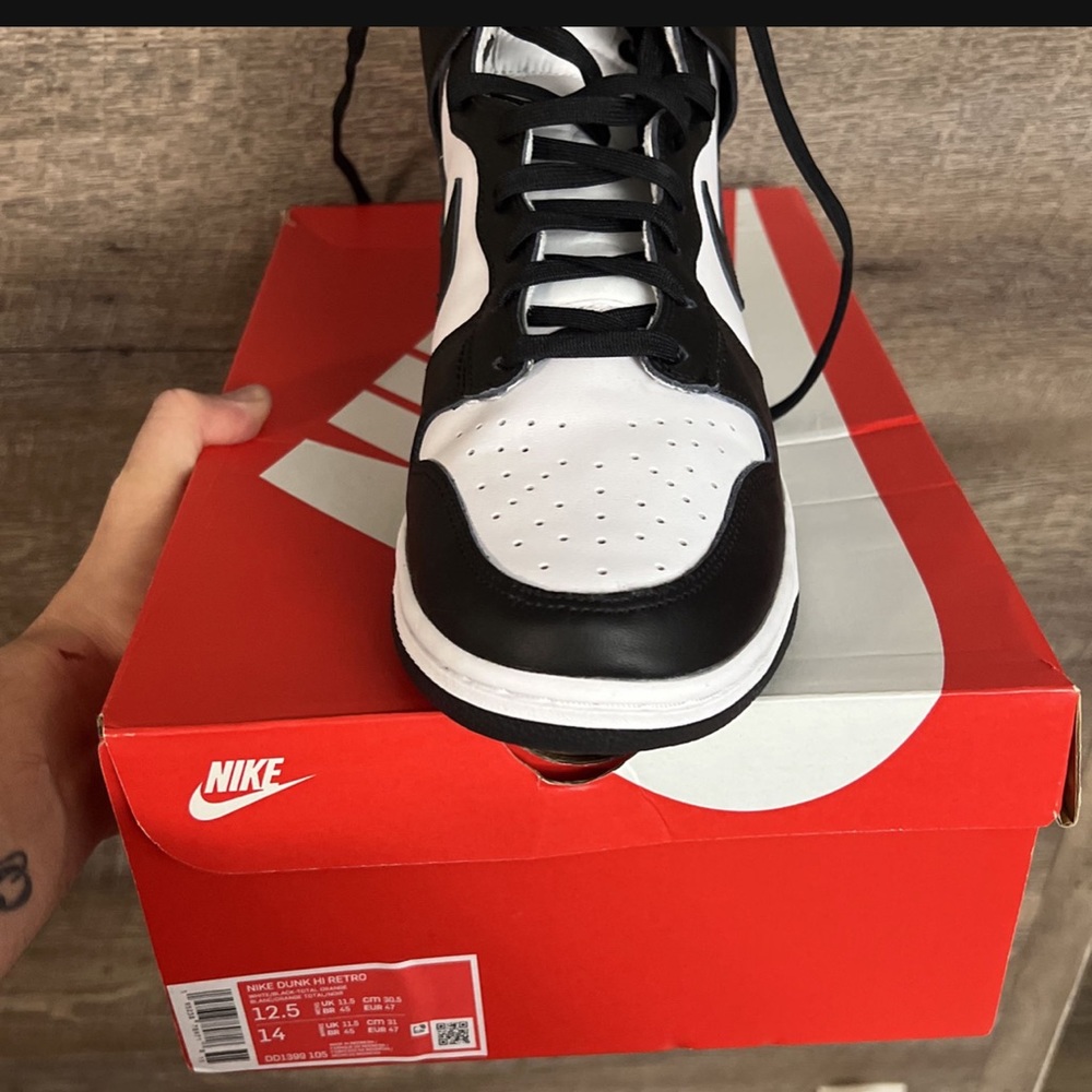 Nike Dunk High Retros (Pandas)